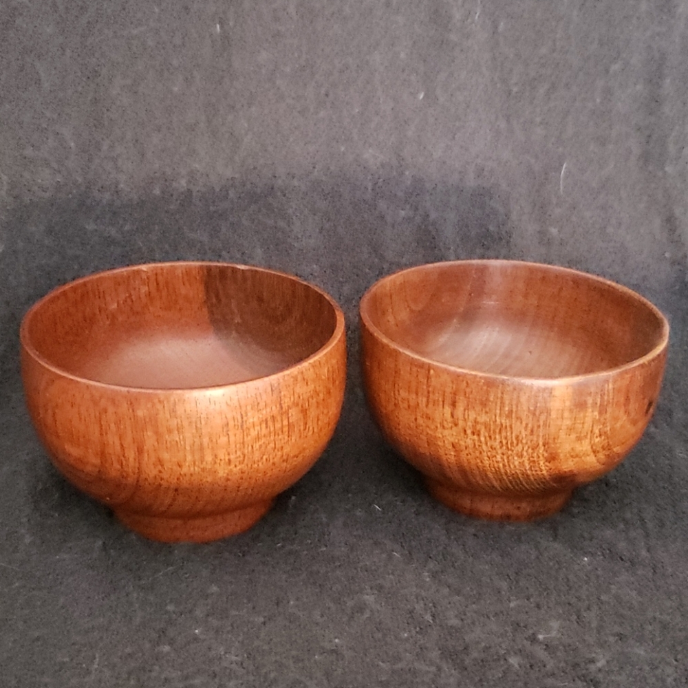 3/$15 Wooden bowls